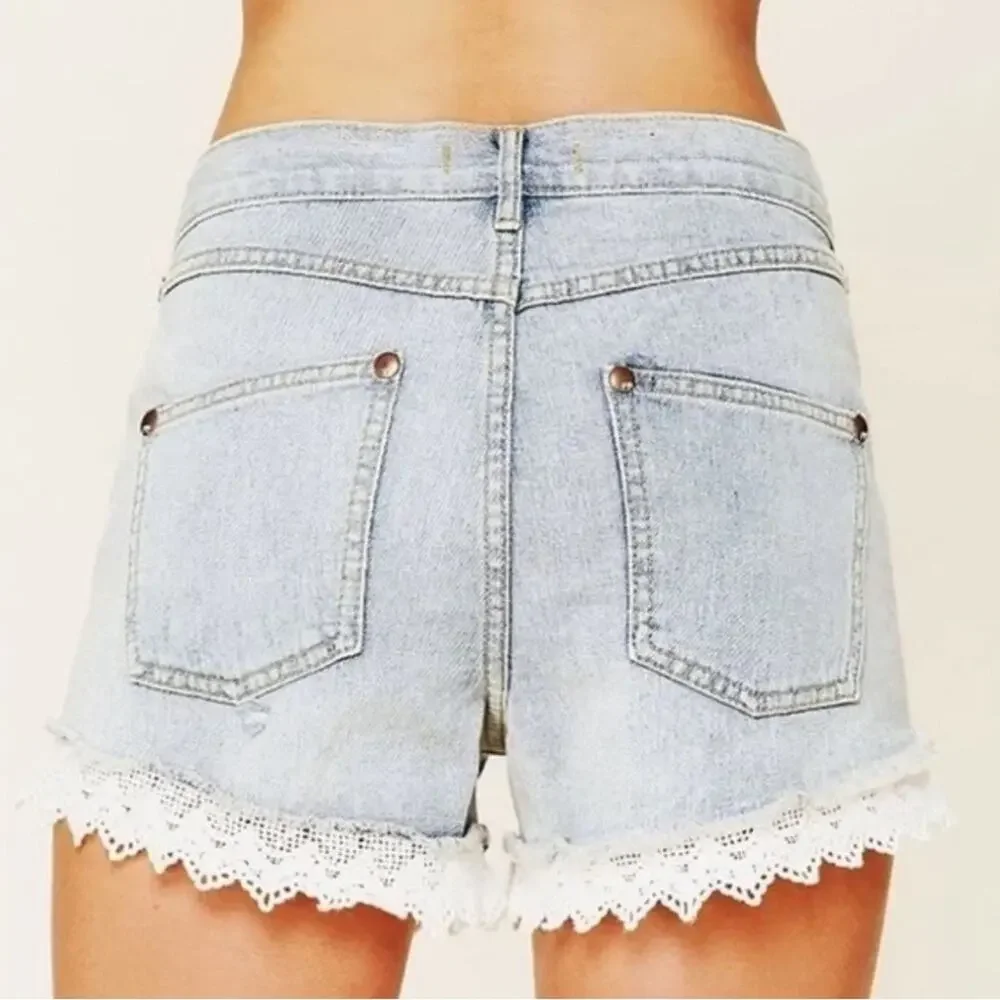 FP FREE PEOPLE Light Blue White Lace Trim Cutoff Distressed Mini Jean Shorts 26